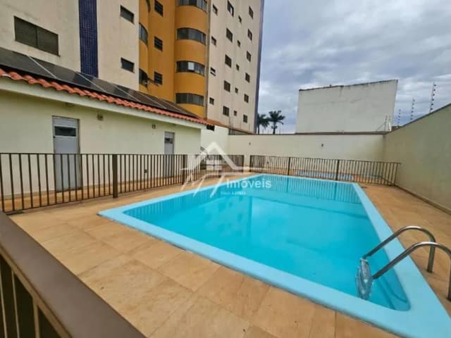 Piscina em área comum