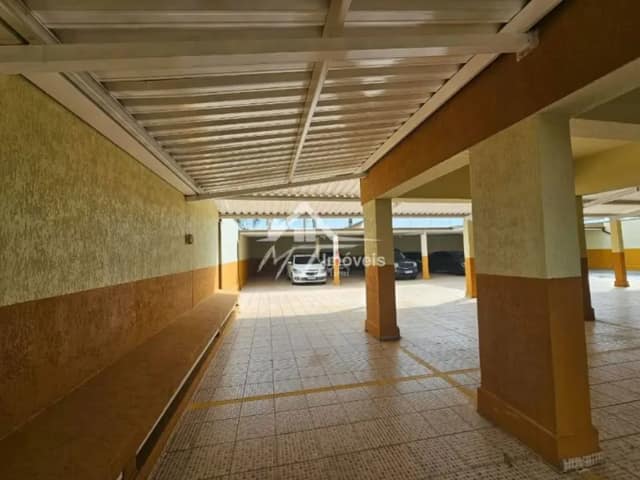 Garagem coberta
